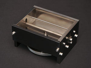 可変式定ひずみ試験治具仮