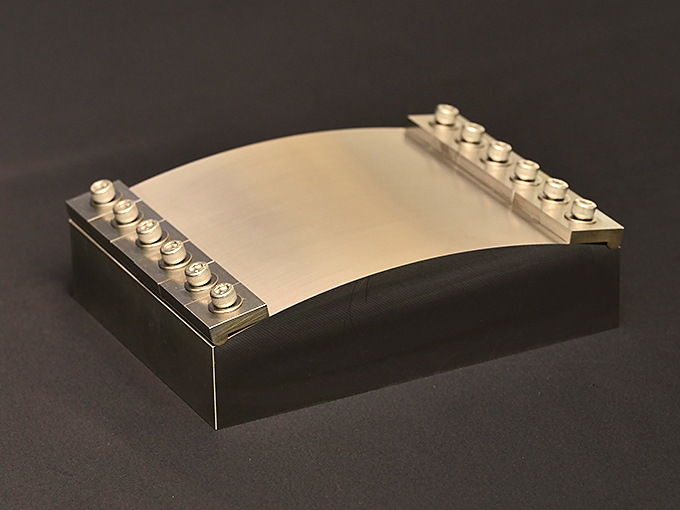 定ひずみテスト用　ひずみ試験治具（改良版）